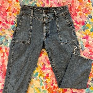 Abercrombie & Fitch high rise mom jeans size 28(6)